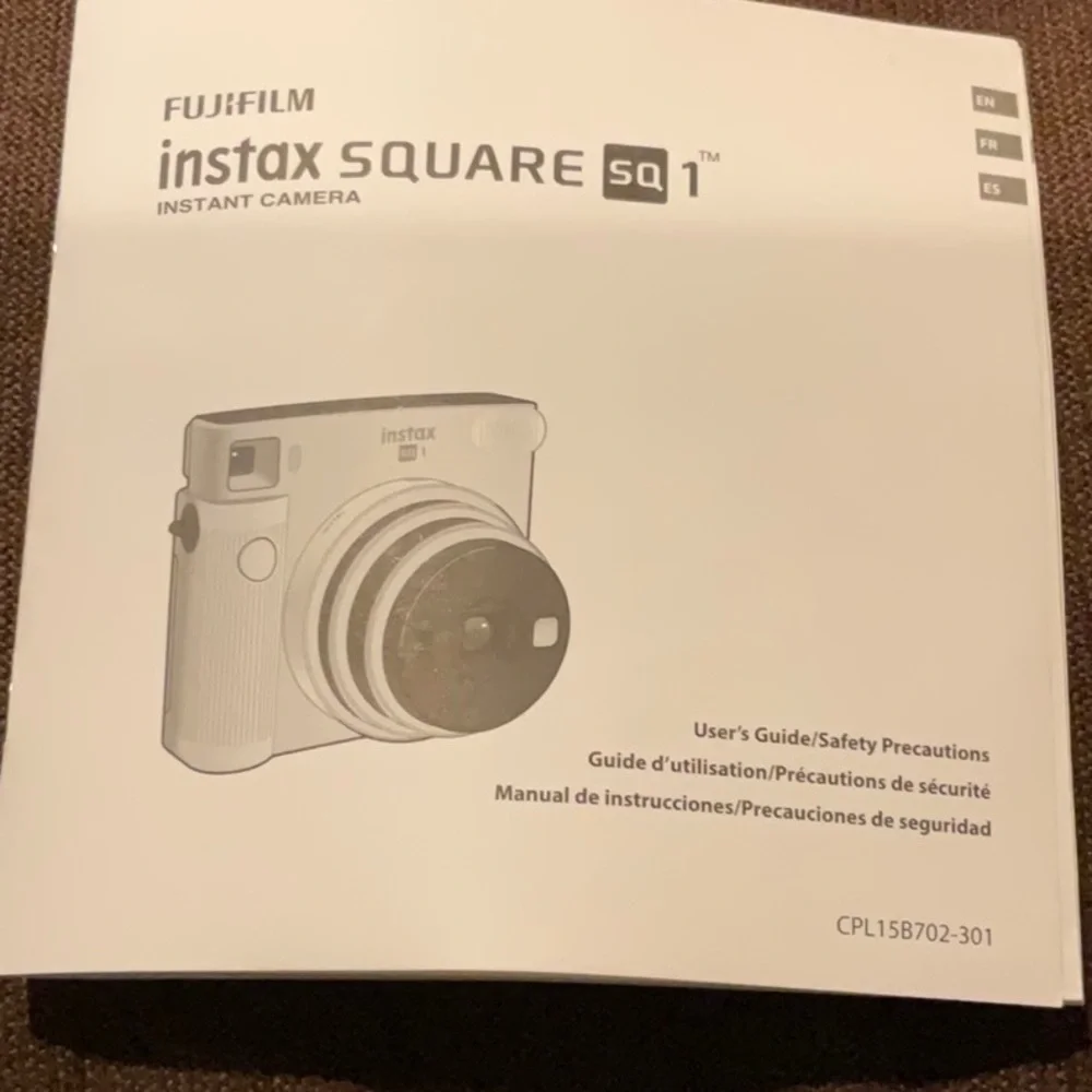 Fuji-film Instax Square SQ 1 Polaroid Camara, Orange. - Picture 4 of 5